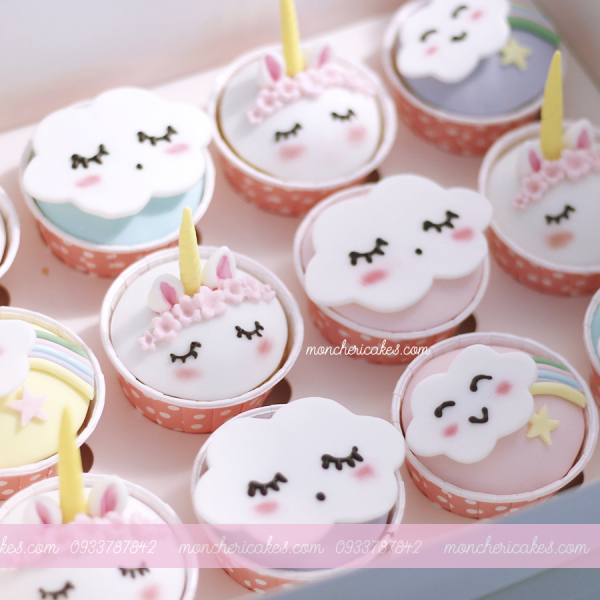 Cupcake unicorn tông hồng