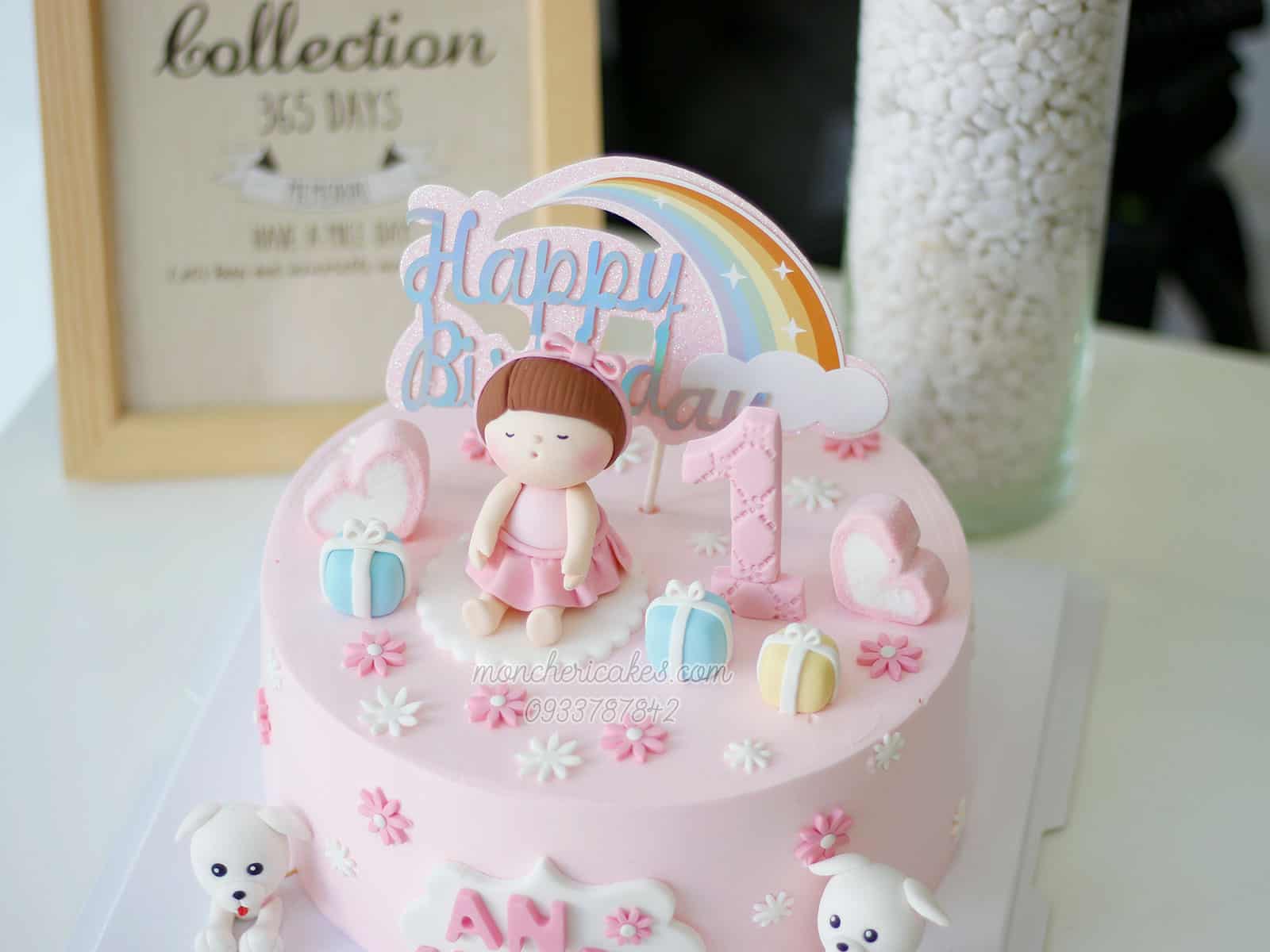 Bánh kem bơ chủ đề bé gái đơn giản cho tiệc thôi nôi - Tiny Pretty Cake