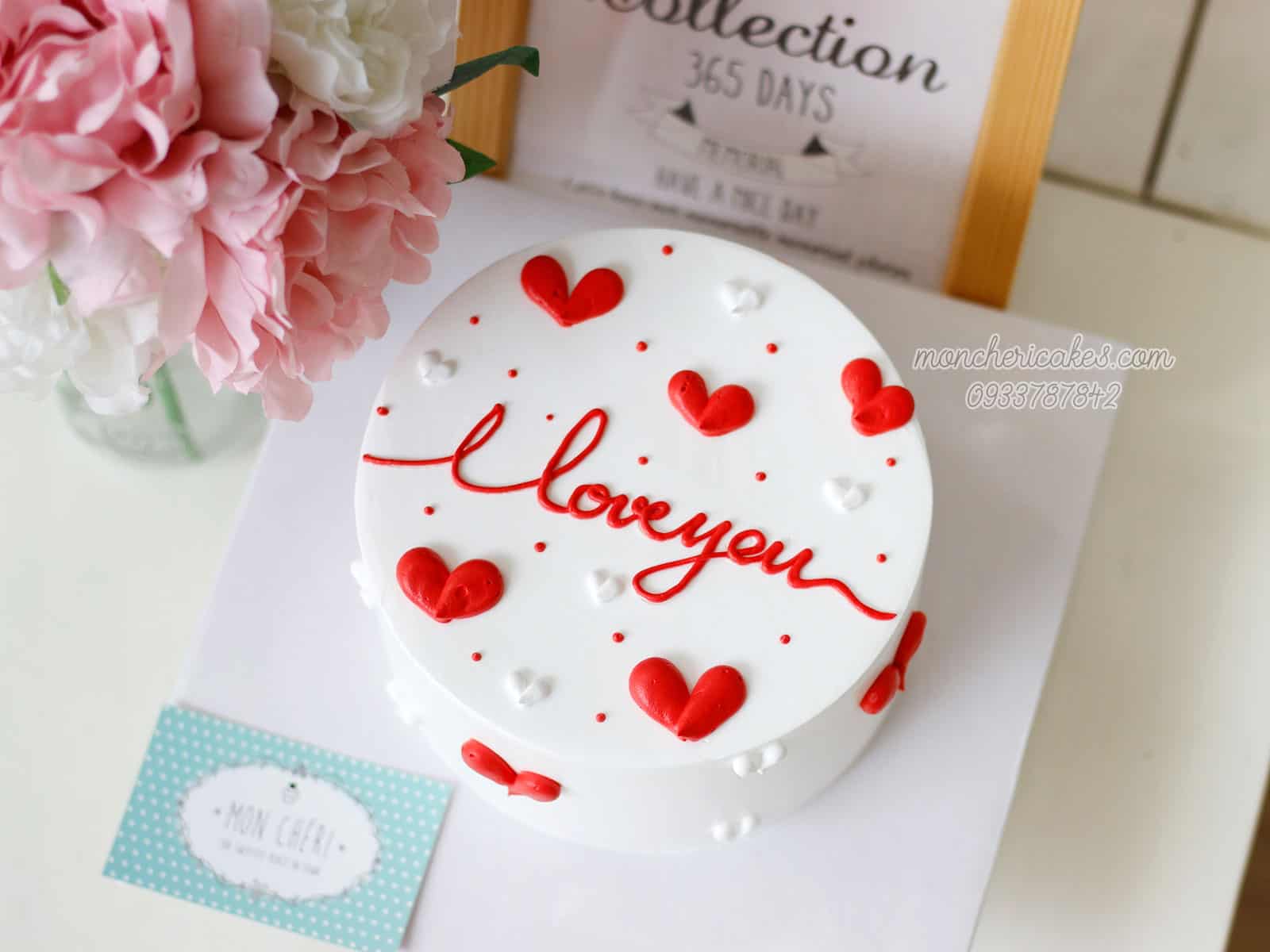 Bánh sinh nhật trái tim trang trí hoạ tiết đơn giản - Tiệm bánh sinh nhật  Wgicake