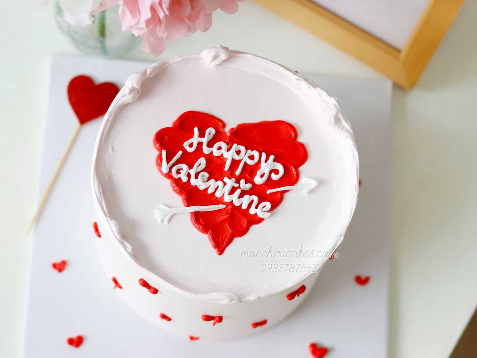 Bánh sinh nhật trái tim trắng lớn và tim socola đỏ đẹp lãng mạn cho ngày  valentine | Bánh Kem Ngộ Nghĩnh