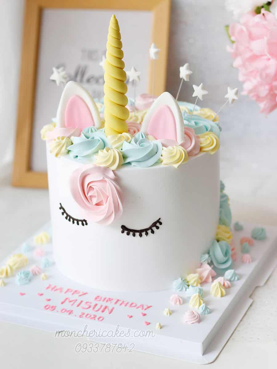 Bánh sinh nhật đẹp hình hoạt hình Pony cho bé gái 1 tuổi  Bánh kem cao cấp