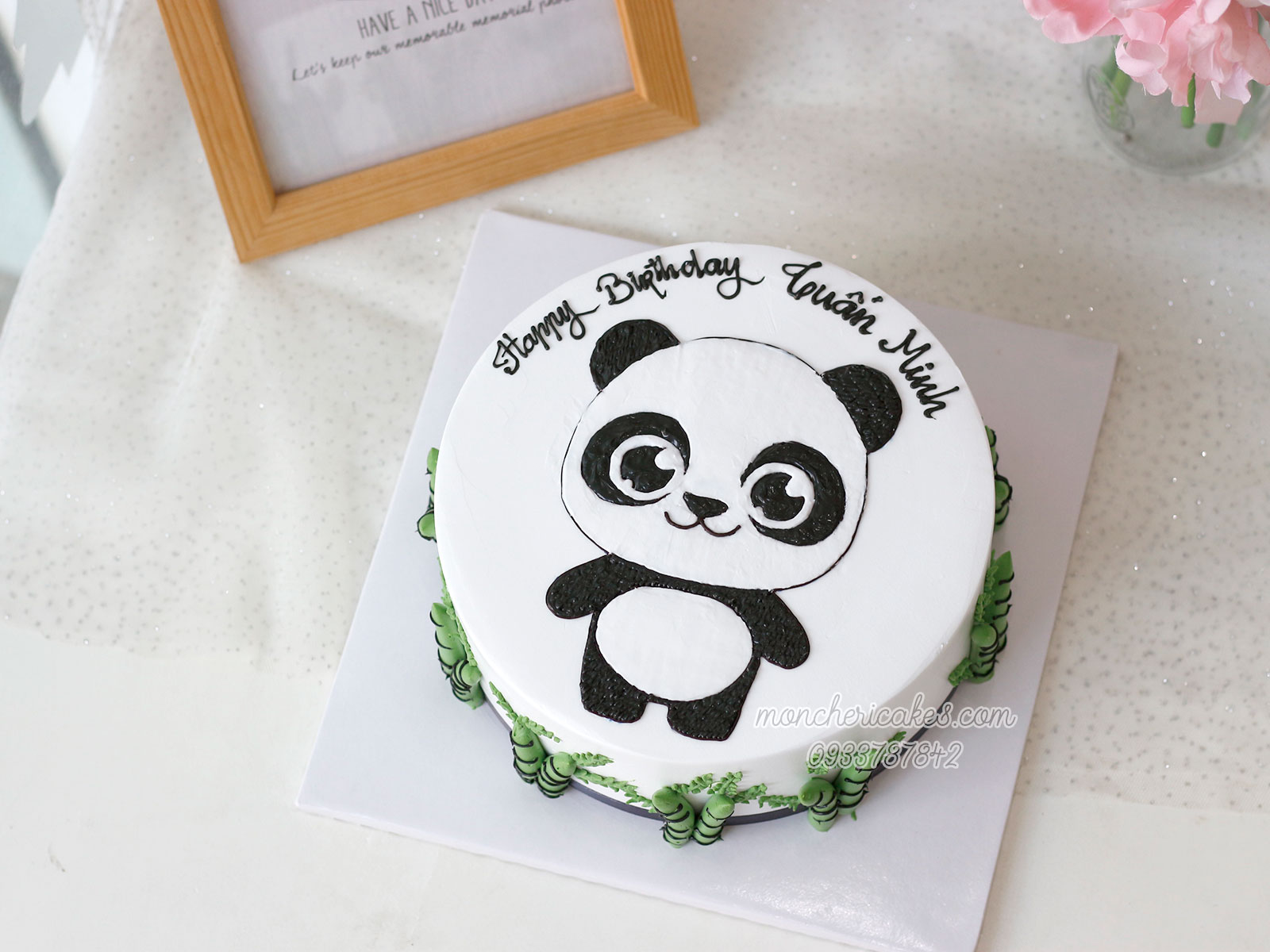 Bánh kem vẽ hình Gấu trúc Panda - Tiệm Bánh Mon Chéri | Bánh kem dễ thương